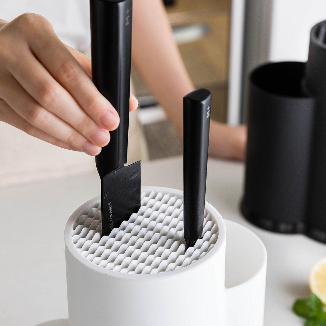 TPR Kitchen Knife Holder Cutting Board Storage Rack Multifunctional Shelves